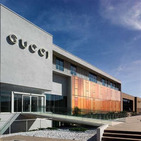 guccio gucci spa via don lorenzo perosi scandicci fi|gucci company.